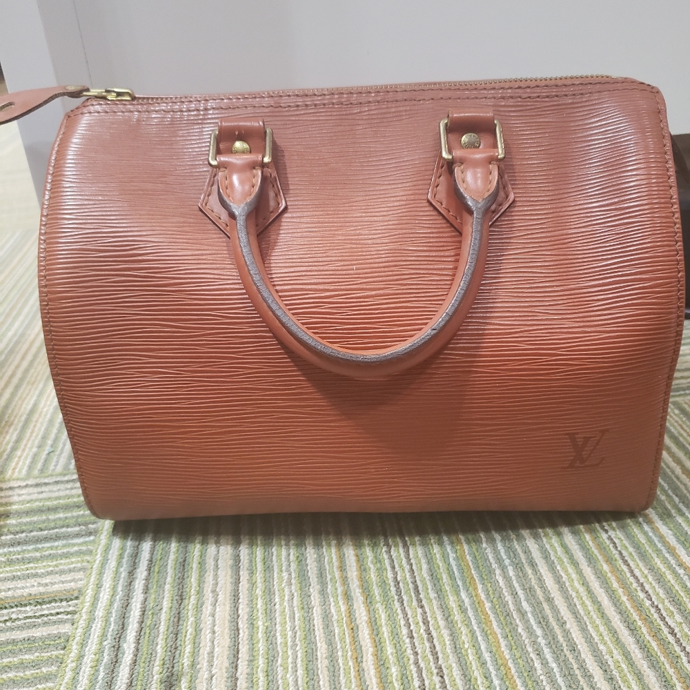 Louis Vuitton Epi Leather Speedy 25